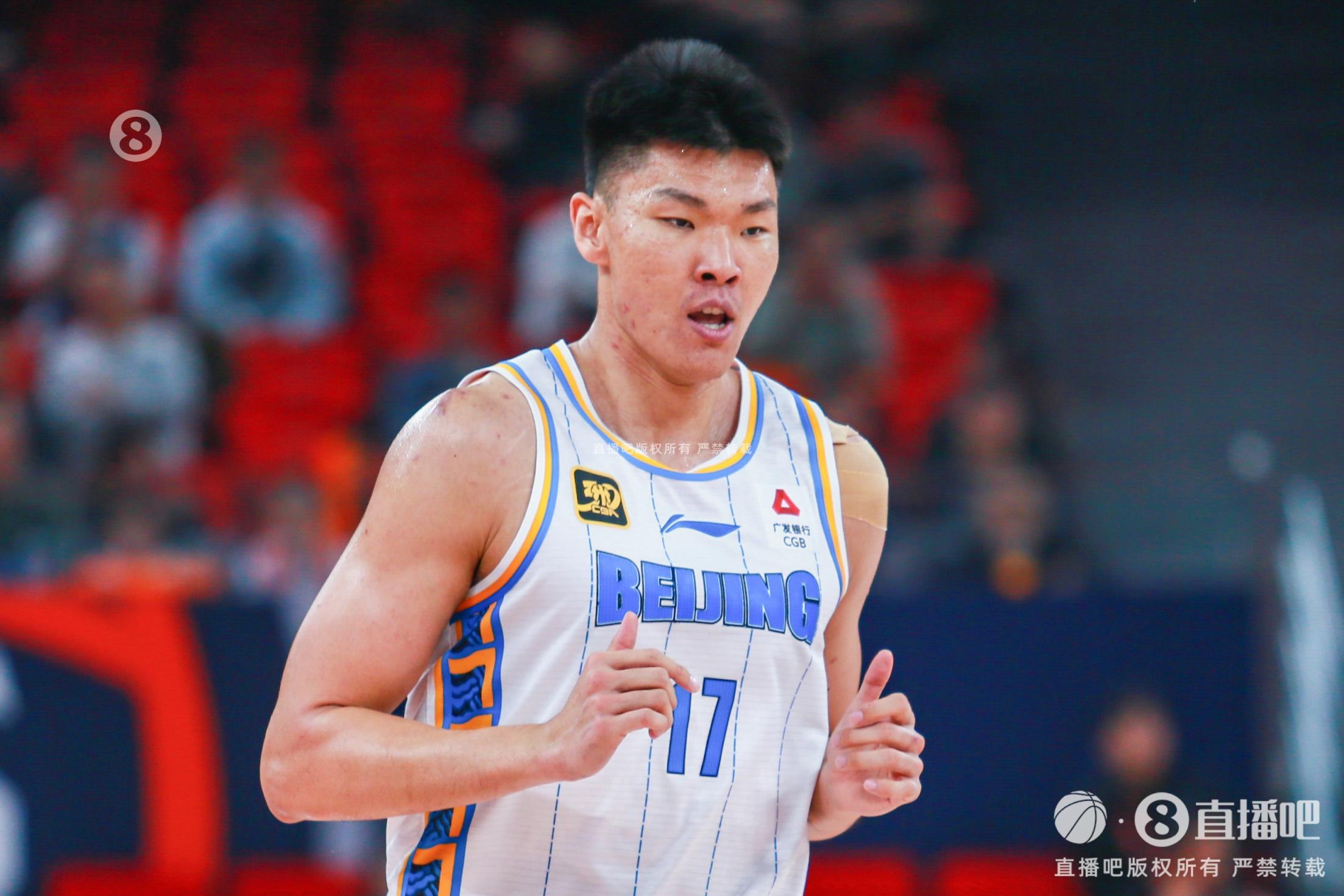 進(jìn)攻端把握機(jī)會不錯！范子銘10投7中貢獻(xiàn)16分3助攻
