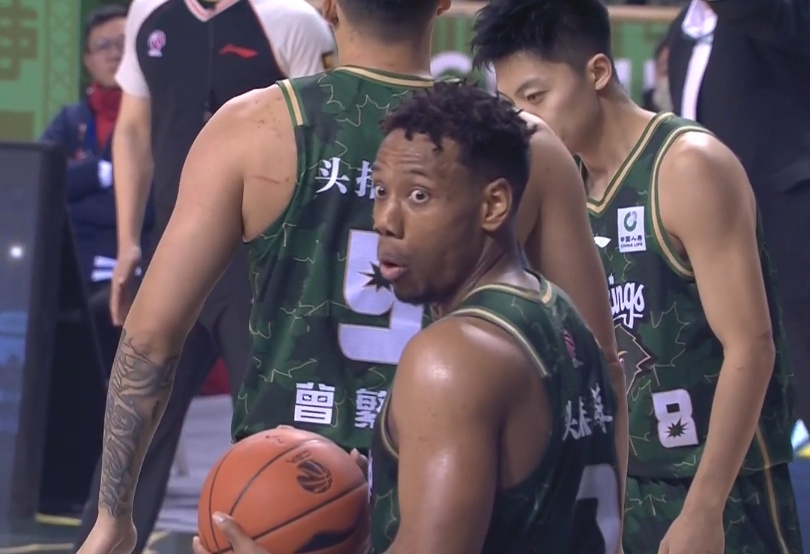  外線很準(zhǔn)！祝銘震6記三分拿下22分6籃板