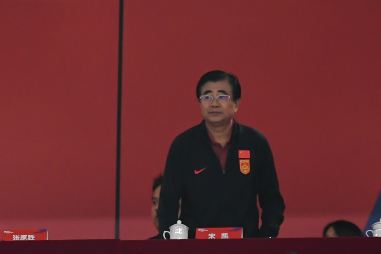  北青體育：宋凱、許基仁探班U20國青，將全程陪伴征戰(zhàn)U20亞洲杯