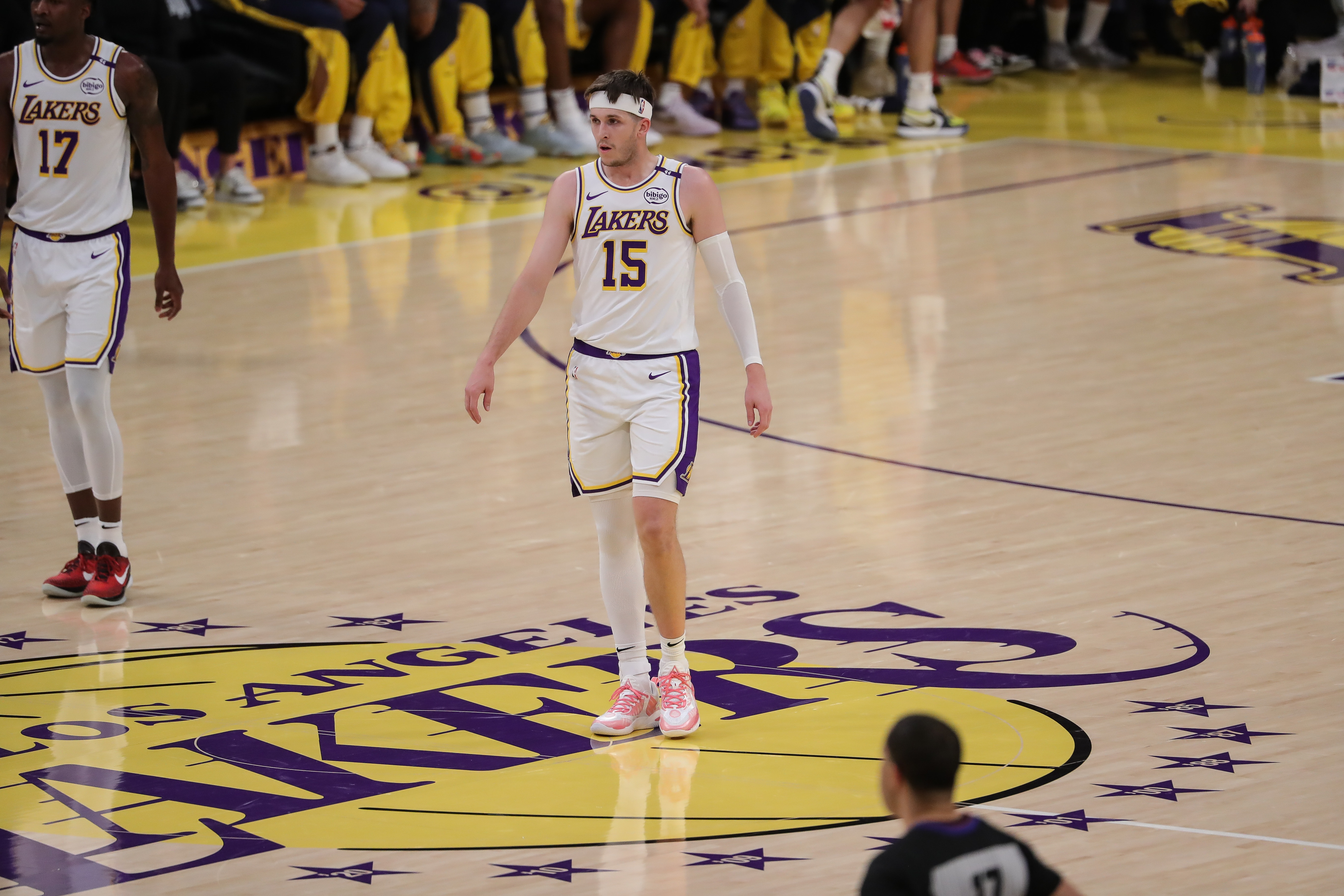  昨天驅(qū)逐憋著火呢！里夫斯21中9砍下32分7助 罰球13中12